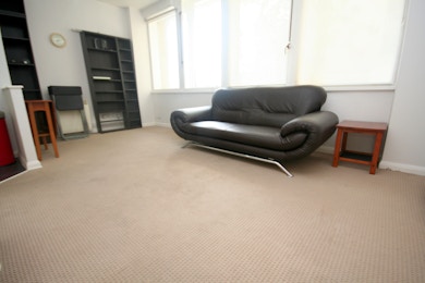 Brilliant two bed apartment available to rent in zone 1!